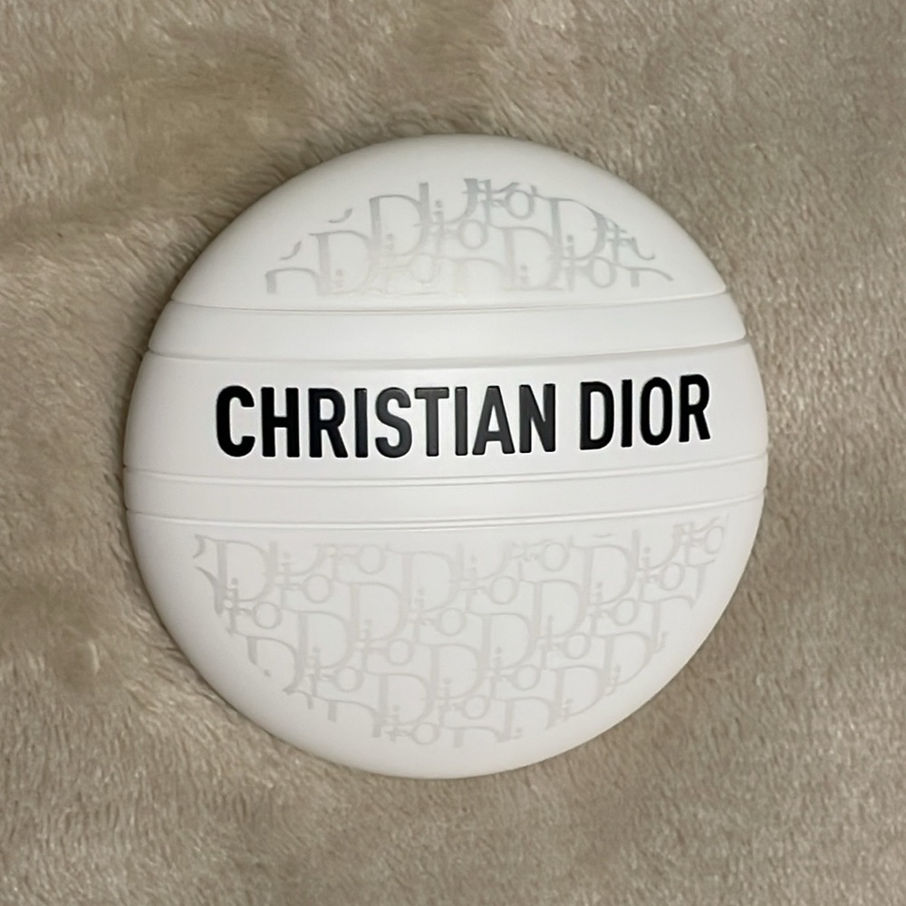 Christian Dior THE BALM Hands - Lips - Body - Picture 2 of 4